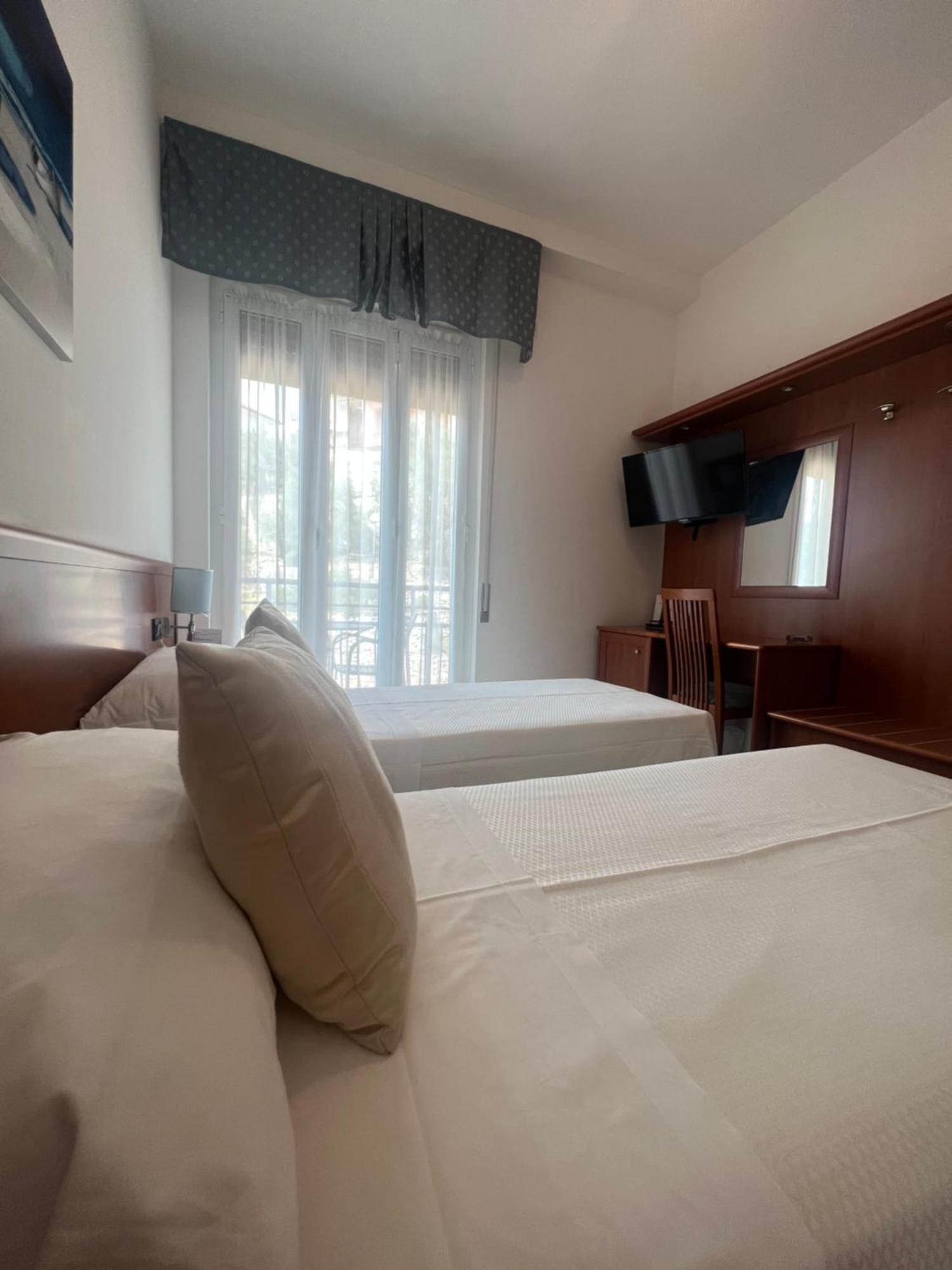 Hotel Noris Финале Лигуре Екстериор снимка